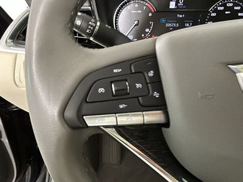 Used 2024 Cadillac XT6 Premium Luxury w/ LPO, Floor Liner Package AWD/4WD image 16