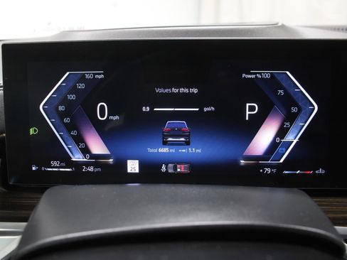 Used 2025 BMW X5 xDrive40i w/ Parking Assistance Package image 9