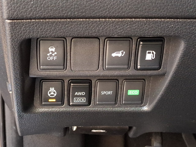 Used 2018 Nissan Rogue SV w/ Premium Package AWD/4WD image 26