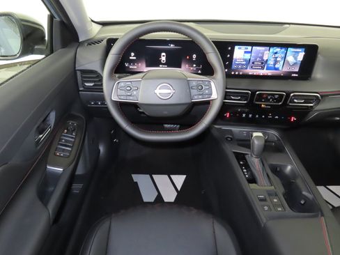 New 2026 Nissan Sentra SR w/ SR Premium Package image 40