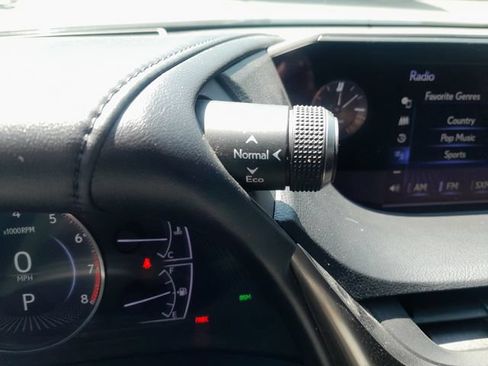 Used 2019 Lexus ES 350 Ultra Luxury w/ Accessory Package FWD image 12