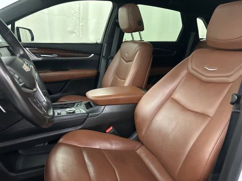 Used 2022 Cadillac XT5 Sportv image 9