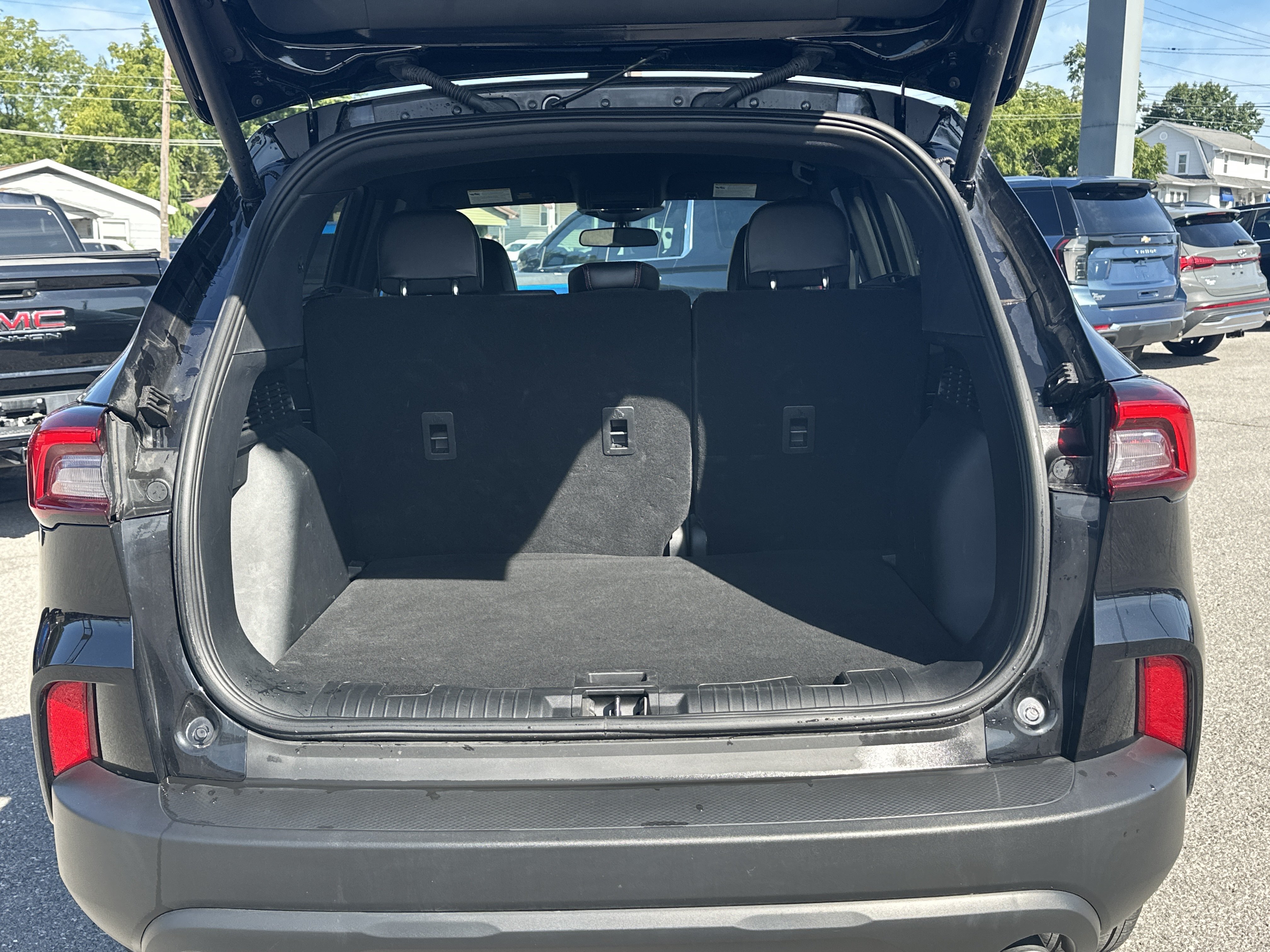 Used 2025 Ford Escape ST-Line Select AWD/4WD image 5