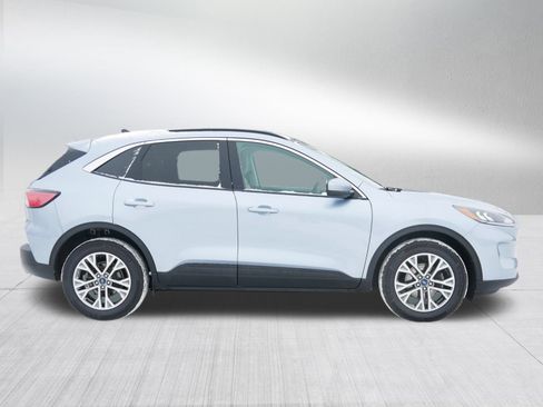 Used 2022 Ford Escape SEL image 8