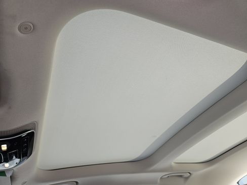 Used 2025 Mercedes-Benz E 350 Sedan image 30