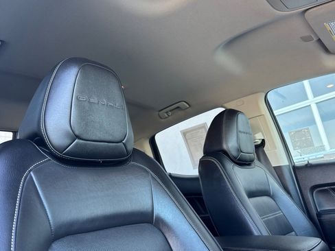 Used 2021 GMC Canyon Denali AWD/4WD image 16