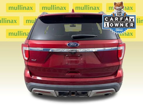 Used 2016 Ford Explorer XLT w/ Equipment Group 202A FWD image 30