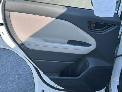 Certified 2025 Subaru Forester w/ Convenience Package #2 image 18