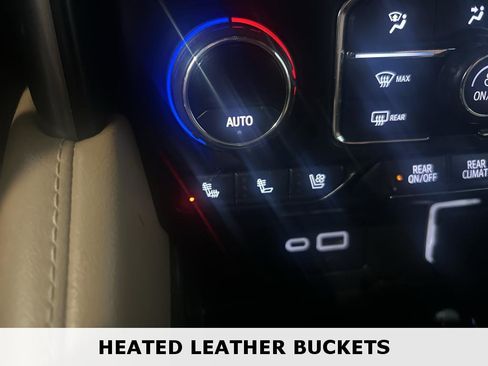 Used 2022 Chevrolet Suburban Premier image 26