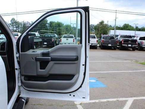 Used 2016 Ford F150 XLT w/ Equipment Group 302A Luxury AWD/4WD image 25