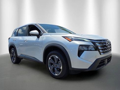 Used 2025 Nissan Rogue SV FWD image 7