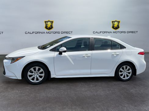 Used 2025 Toyota Corolla LE FWD image 7