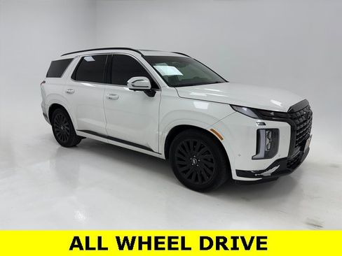 Used 2024 Hyundai Palisade Calligraphy image 1