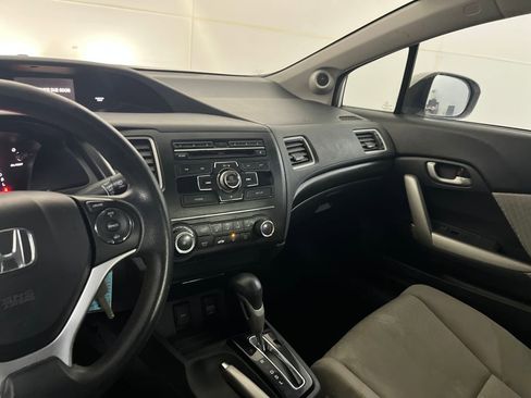 Used 2014 Honda Civic LX image 27
