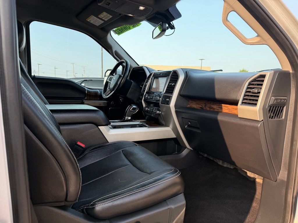 Used 2019 Ford F150 Lariat RWD image 29