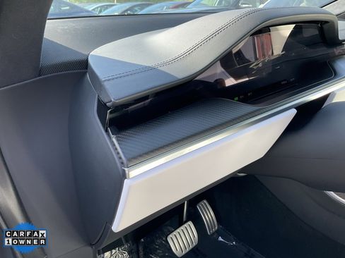 Used 2023 Tesla Model X Plaid image 17