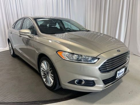 Used 2016 Ford Fusion SE w/ Equipment Group 202A FWD image 23