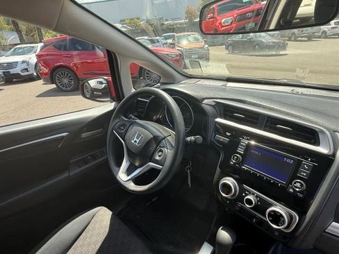 Used 2016 Honda Fit LX image 27