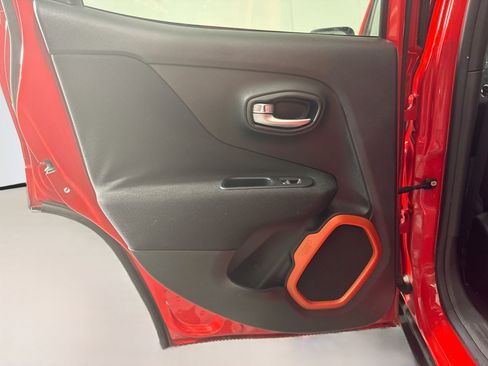 Used 2018 Jeep Renegade Sport w/ Power & Air Group AWD/4WD image 26