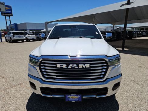 Used 2025 RAM 1500 Laramie AWD/4WD image 3