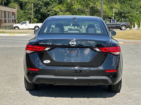 Used 2025 Nissan Sentra SV FWD image 7