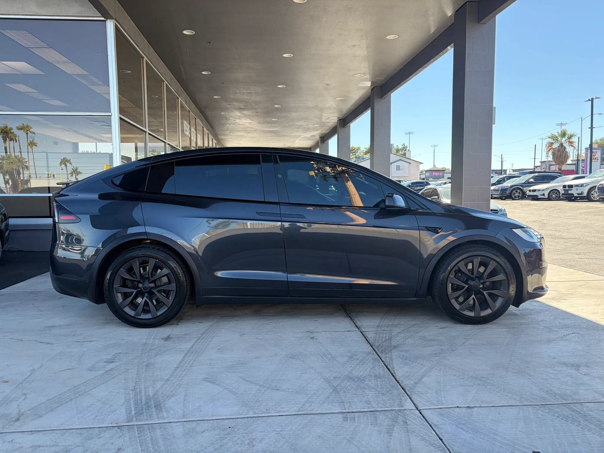 Used 2024 Tesla Model X AWD/4WD image 5
