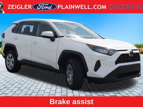 Used 2022 Toyota RAV4 LE FWD image 7