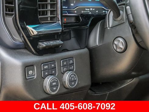 Used 2024 Chevrolet Silverado 1500 High Country w/ High Country Premium Package AWD/4WD image 40