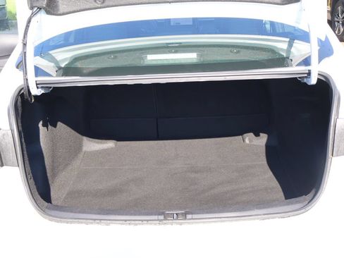 Used 2024 Toyota Corolla LE FWD image 15