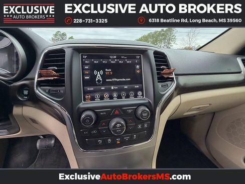 Used 2018 Jeep Grand Cherokee Laredo image 13