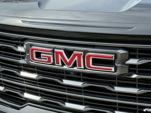 New 2026 GMC Acadia AT4 w/ Super Cruise Package image 6