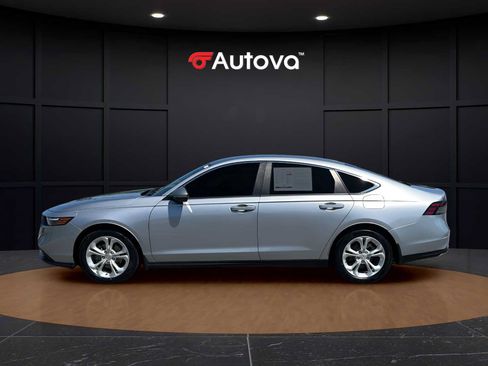 Used 2023 Honda Accord LX image 2