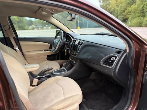Used 2013 Chrysler 200 Touring image 15