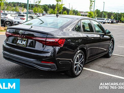 Used 2025 Volkswagen Jetta Sport FWD image 6