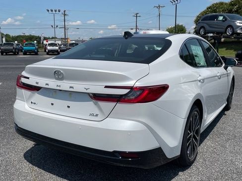 Used 2026 Toyota Camry XLE w/ Premium Plus Package FWD image 3