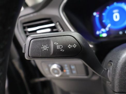 Used 2022 Ford Escape Titanium AWD/4WD image 36