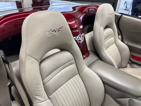 Used 2003 Chevrolet Corvette Convertible w/ Preferred Equipment Group1 image 53