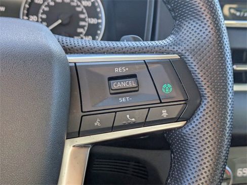 Used 2023 Mitsubishi Outlander SE image 30