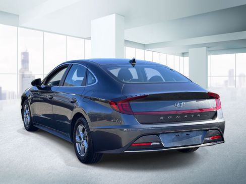 Used 2023 Hyundai Sonata SE w/ Cargo Package FWD image 3
