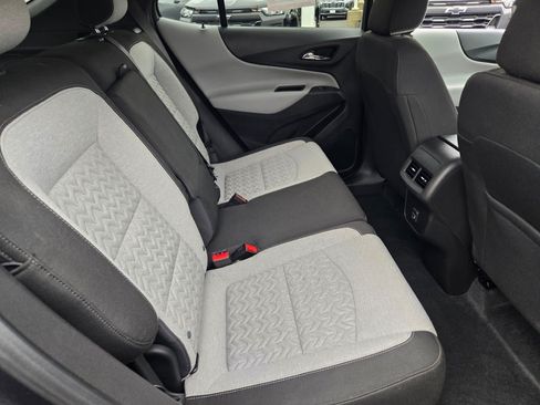 Certified 2022 Chevrolet Equinox LS w/ LS Convenience Package FWD image 11