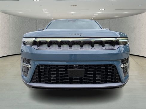 New 2026 Jeep Grand Wagoneer Limited image 2