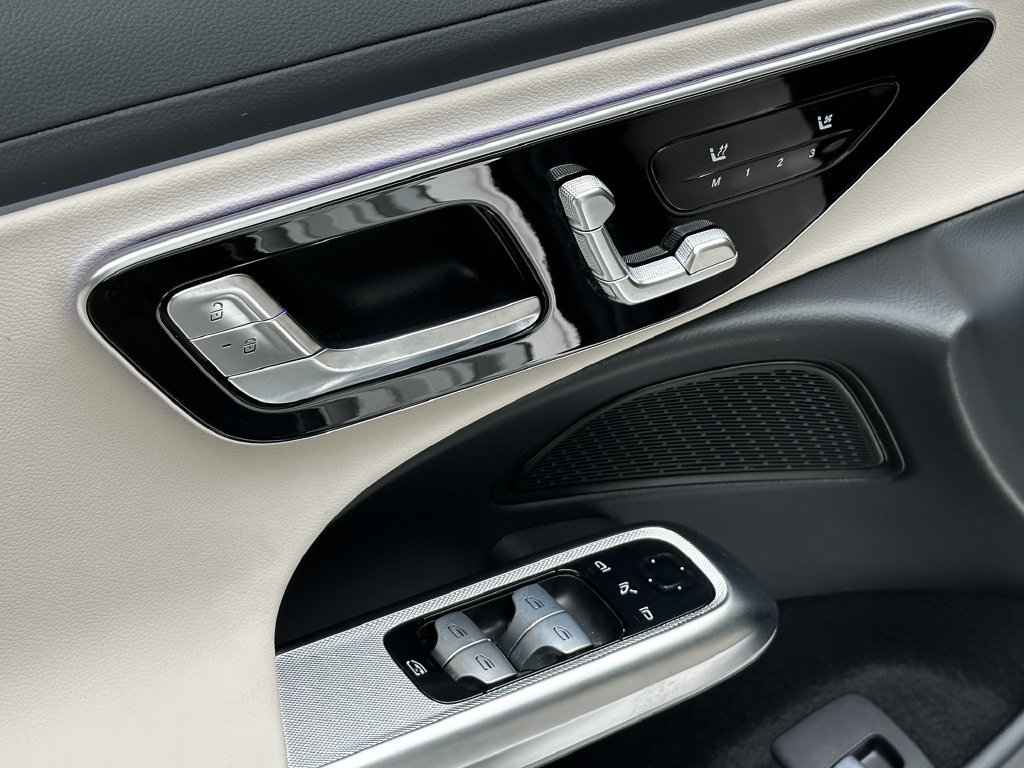 Certified 2025 Mercedes-Benz E 450 4MATIC Sedan w/ Winter Package image 12