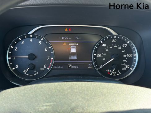 Used 2022 Nissan Frontier SV image 16