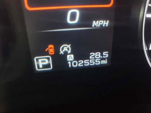 Used 2021 Subaru Outback Premium image 27