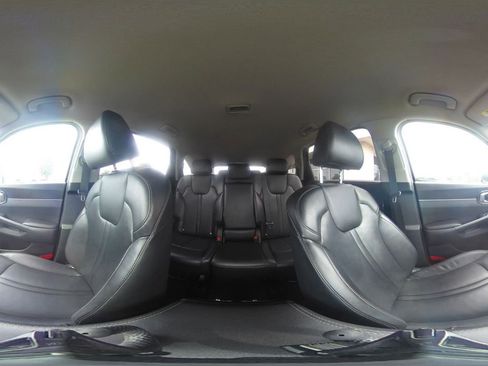 Used 2024 Kia Sorento S FWD image 44