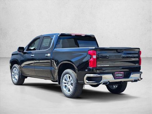 New 2026 Chevrolet Silverado 1500 LTZ w/ Z71 Off-Road Package AWD/4WD image 8