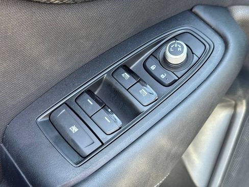 Used 2024 Subaru Outback Premium AWD/4WD image 18