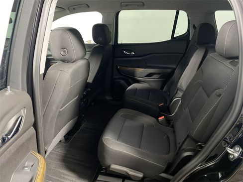 Used 2023 GMC Acadia SLE w/ Driver Convenience Package image 21