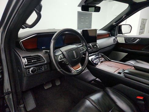 Used 2021 Lincoln Navigator L Reserve w/ Luxury Package image 13