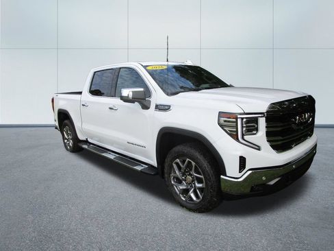 New 2026 GMC Sierra 1500 SLT w/ SLT Premium Plus Package AWD/4WD image 6